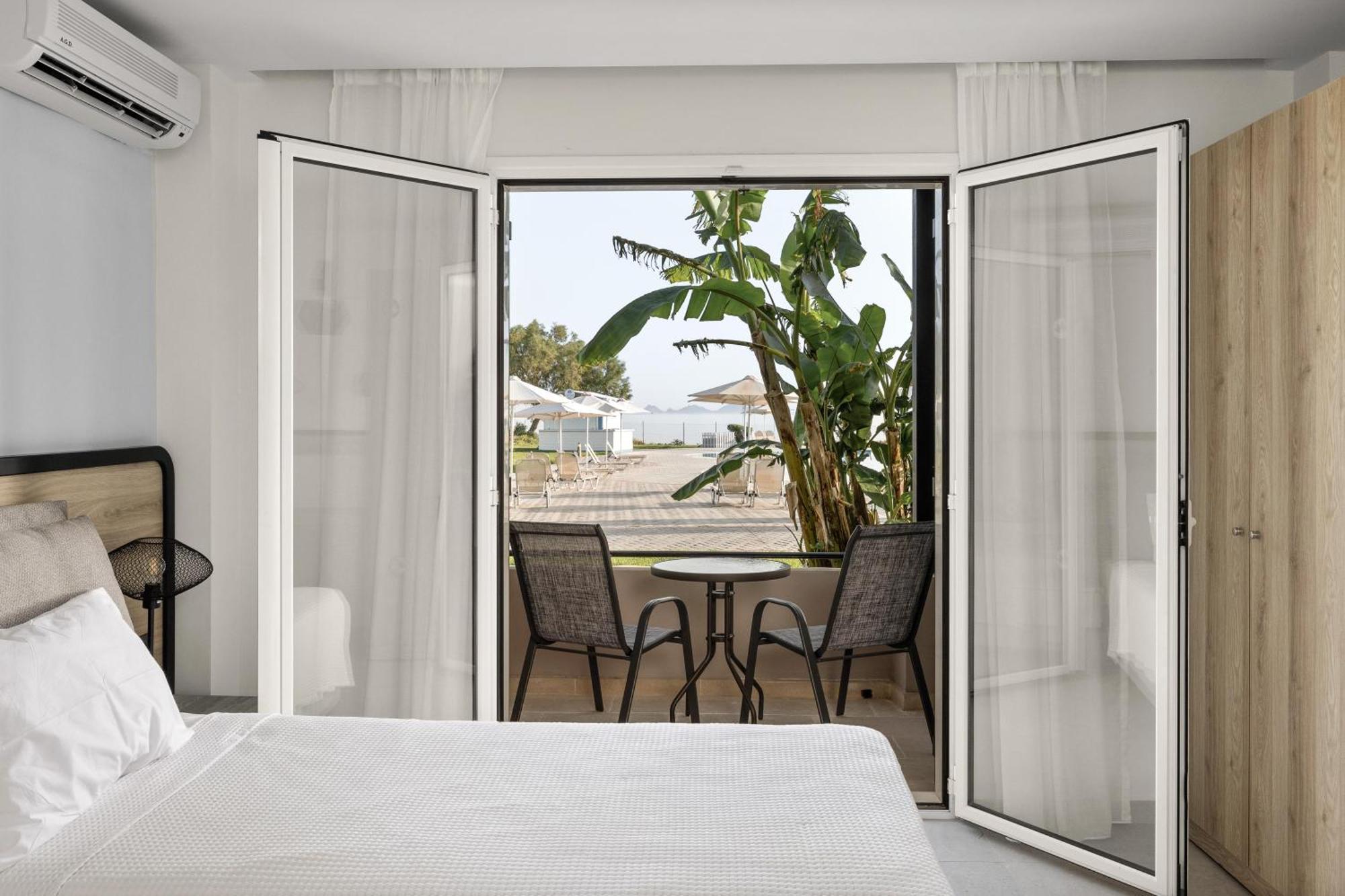 Suite Familiare con Vista Mare Laterale